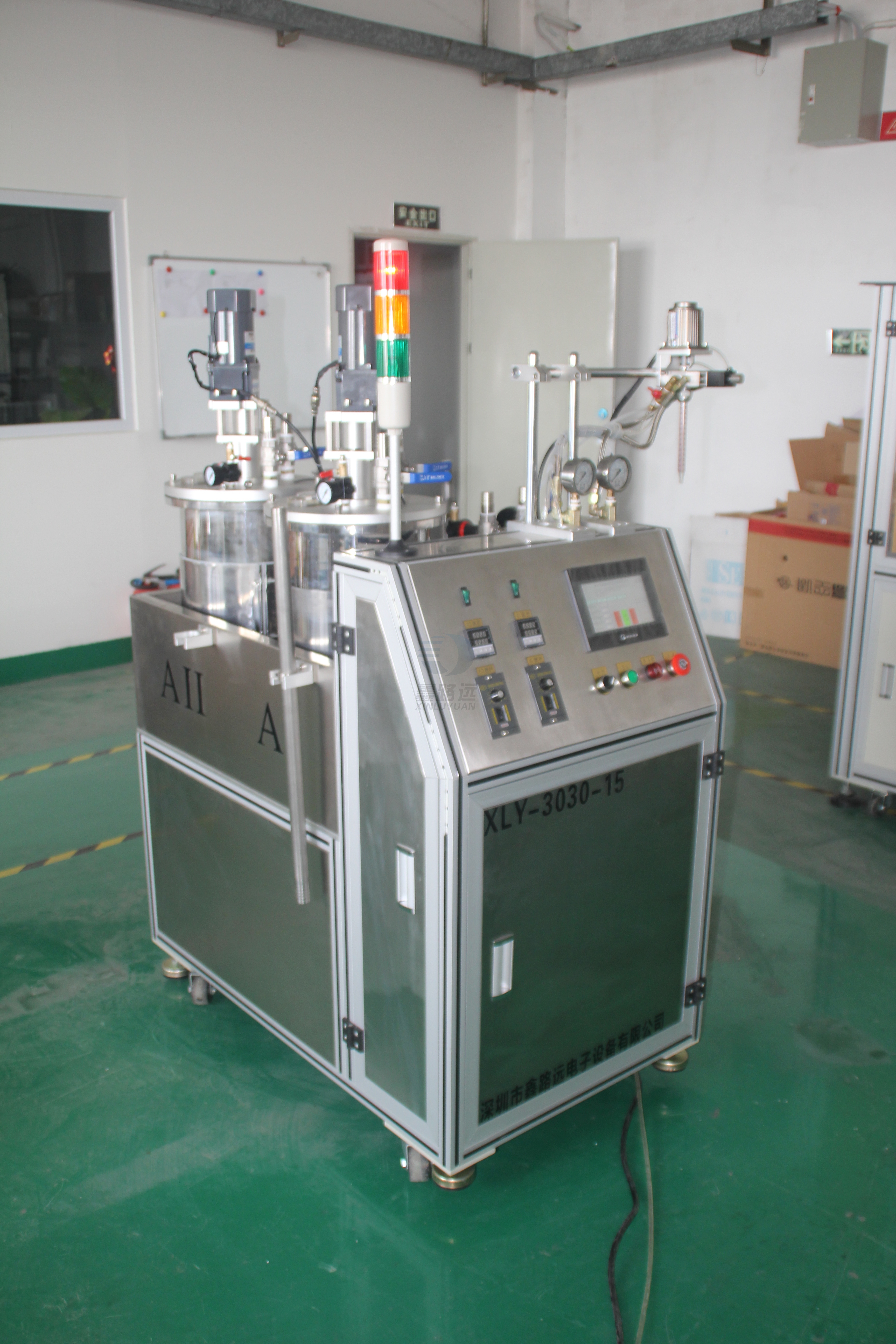鑫路遠供應(yīng)雙液灌膠機xly-3030-15，世界500強合作品牌
